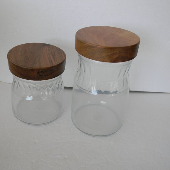 NEW Aarti Sequeira 2-Pc Etched Glass Storage Canisters w/ Acaica Wood Lid - Picture 2 of 4